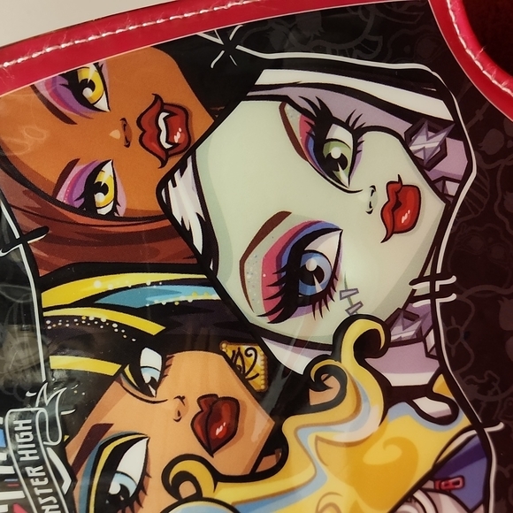 Monster High, Make up or Multi-purpose Hard Cover Bag. - Picture 4 of 16
